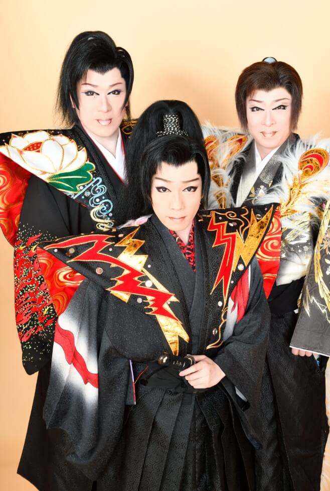 三國座一見劇団のメンバー